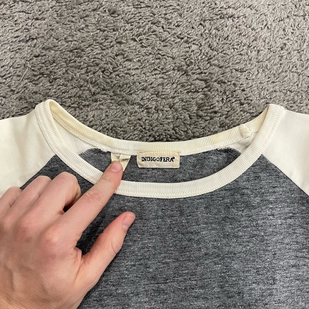 Indigofera Leon Raglan tee - Picture 2 of 5